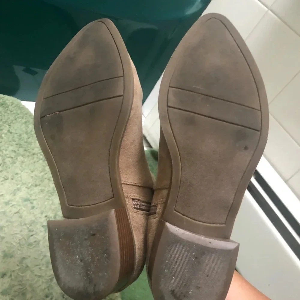 ANNE KLEIN TAUPE FAUX SUEDE BOOTIES